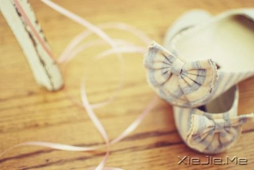 晚安心语：把眼泪留给最疼你的人，把微笑留给伤你最深的人 (9)
